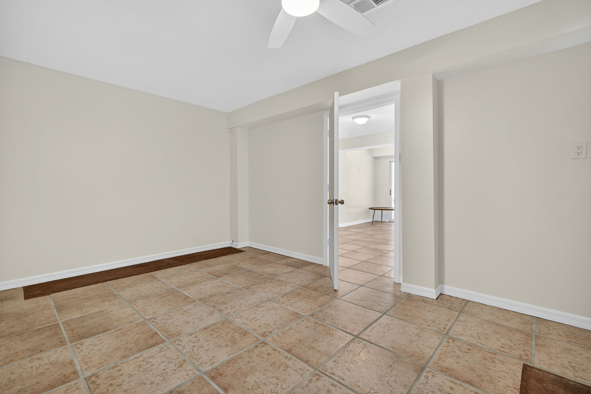 Entertainment Area 1 of 2