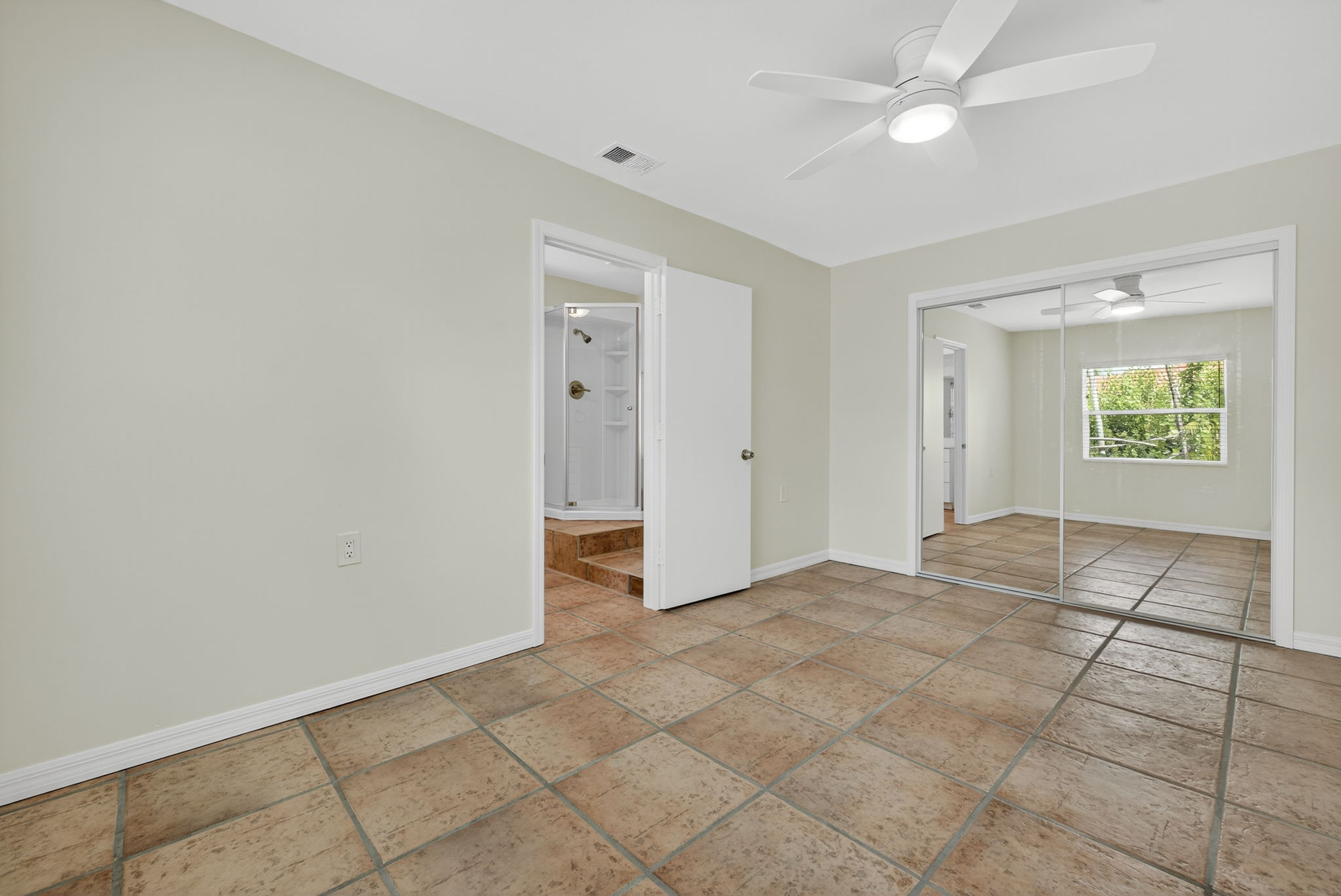 Guest Bedroom 2 - 2 of 2