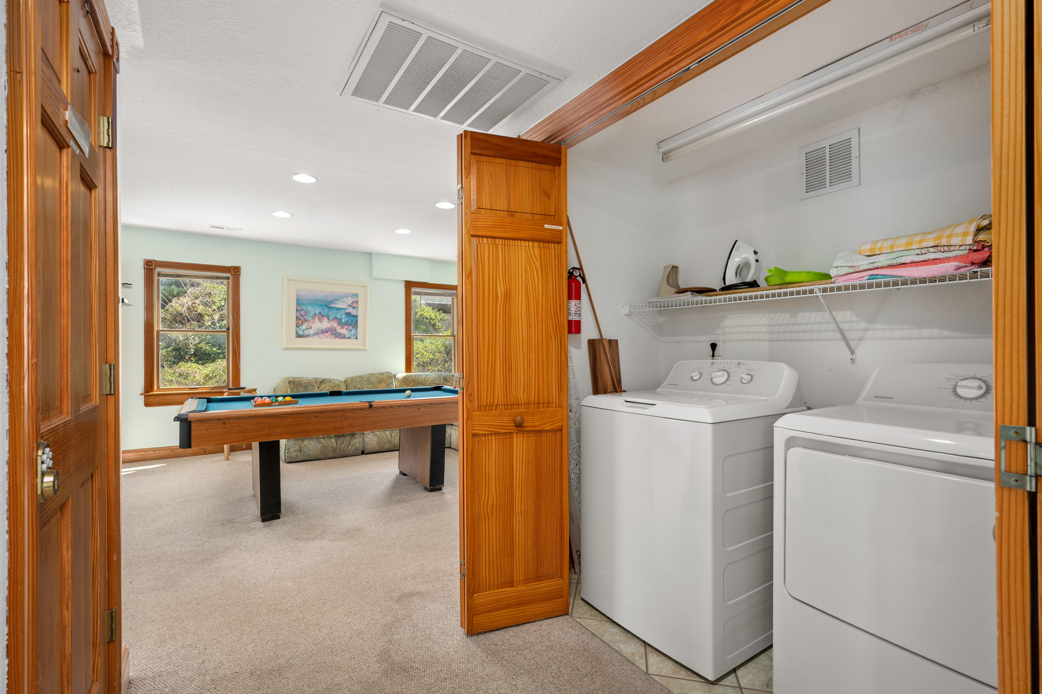 4731-S-Croatan-Hwy-BL-Laundry