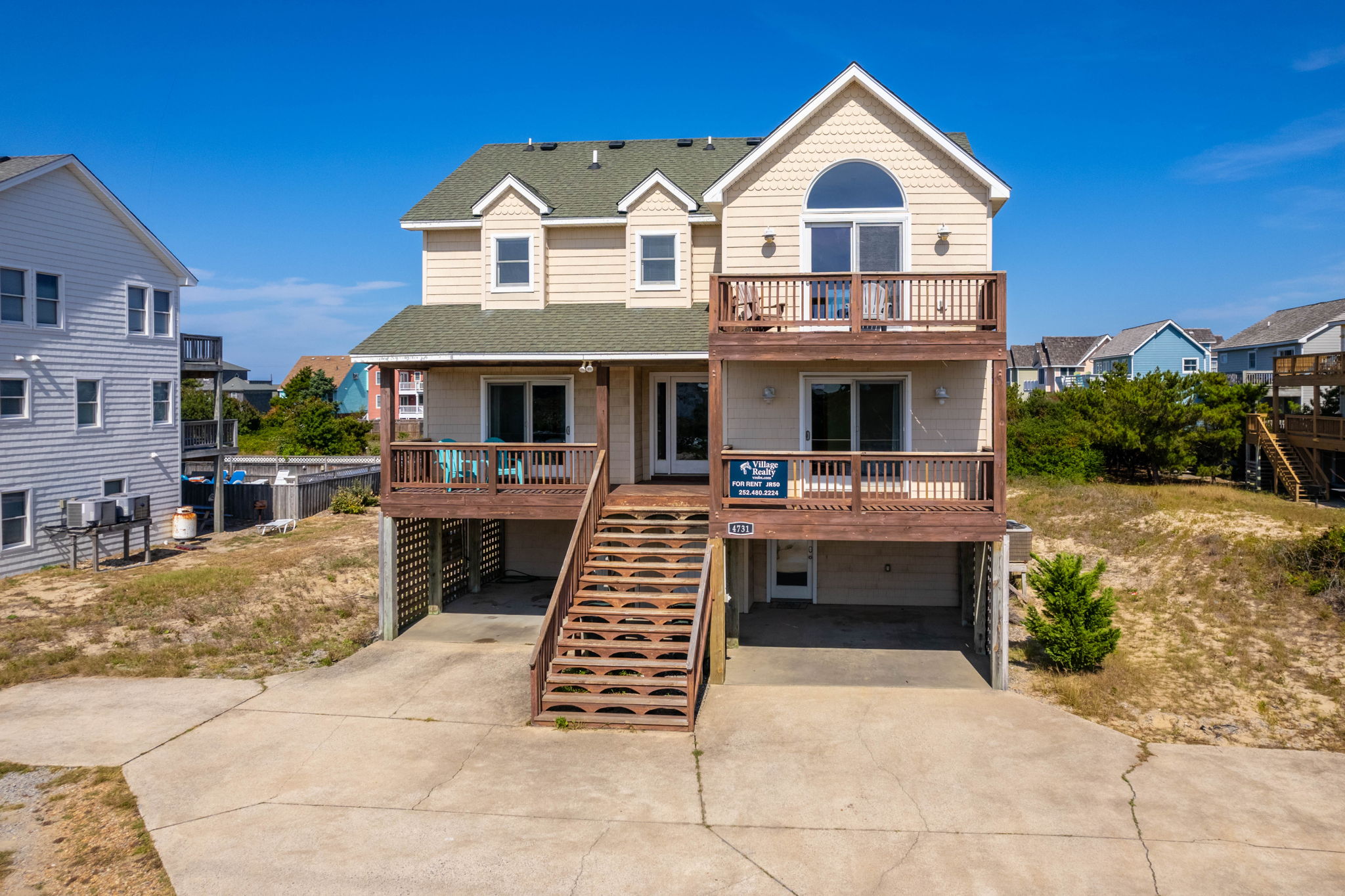 4731-S-Croatan-Hwy-Front-Exterior