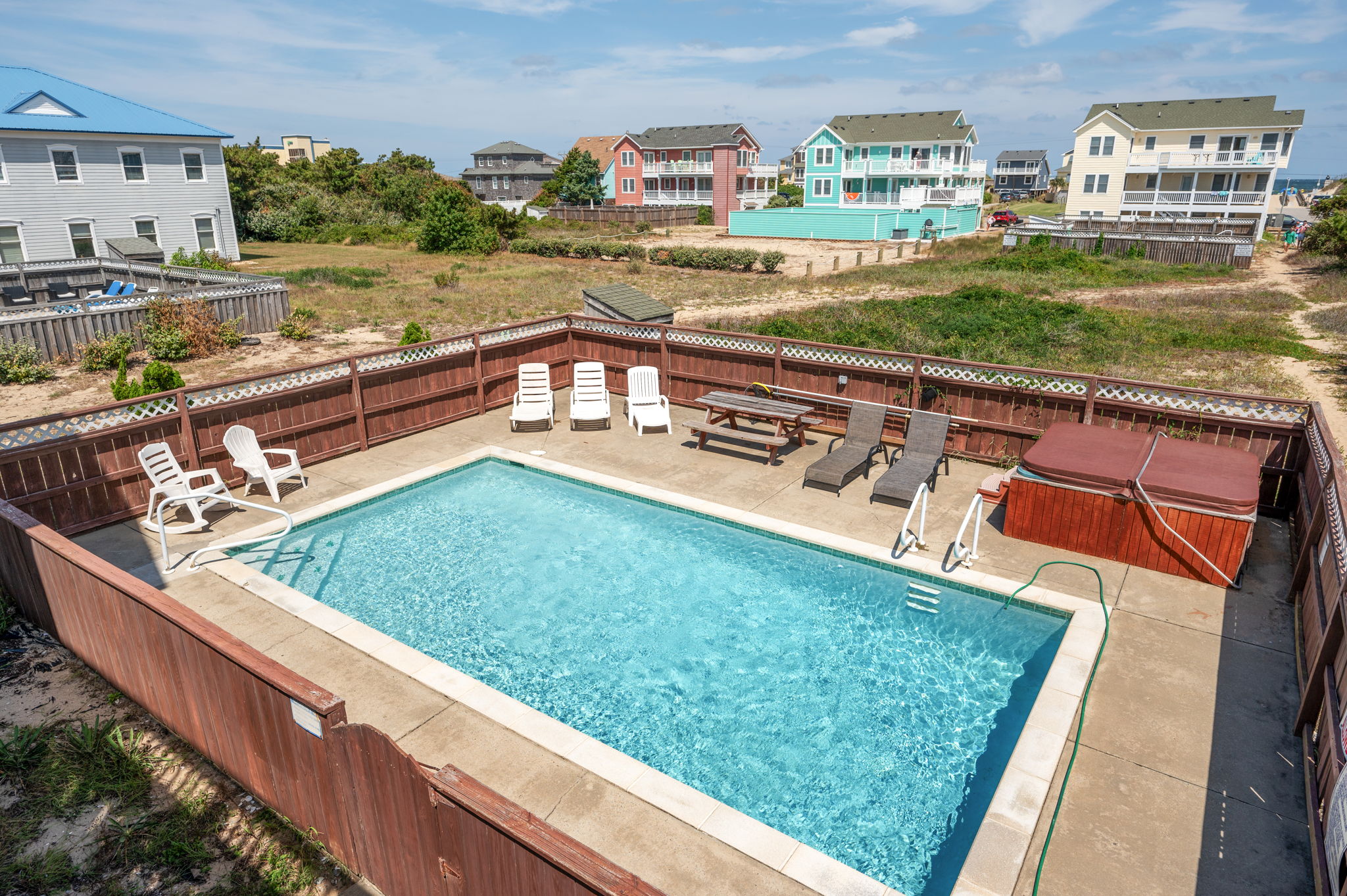 4731-S-Croatan-Hwy-ML-BR4-Deck-Access-View