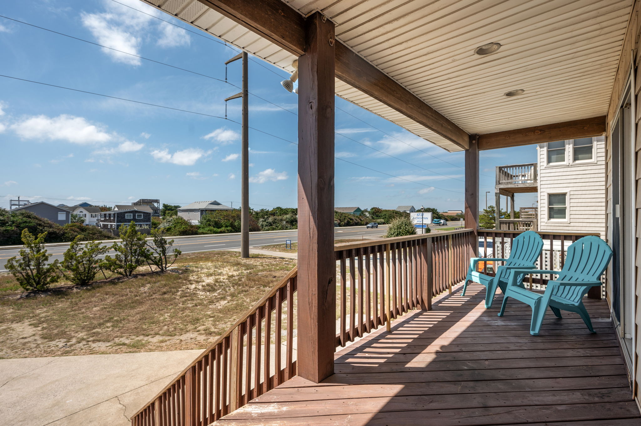 4731-S-Croatan-Hwy-ML-Front-Deck