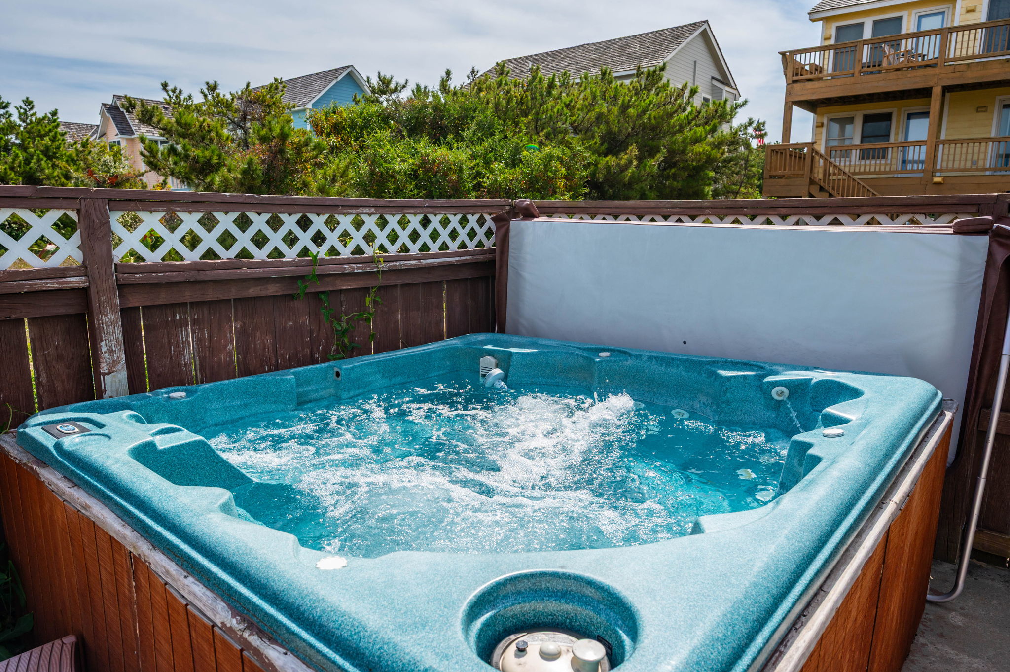 4731-S-Croatan-Hwy-Private-Pool-Hot-Tub-V2