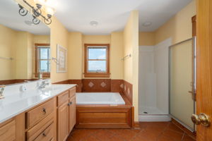 4731-S-Croatan-Hwy-TL-BR6-Private-Bath-V3