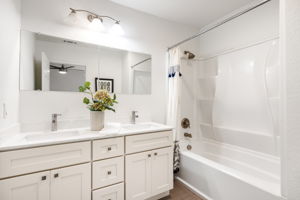 2024-02-07 - 4733 9th Ave, Sacramento, CA 95820 41