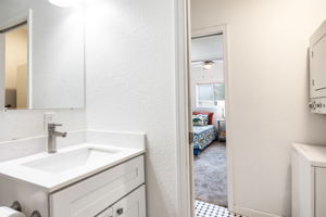 2024-02-07 - 4733 9th Ave, Sacramento, CA 95820 46