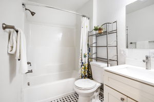 2024-02-07 - 4733 9th Ave, Sacramento, CA 95820 45