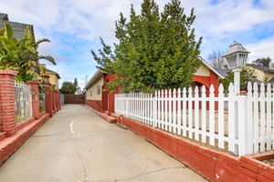 2024-02-07 - 4733 9th Ave, Sacramento, CA 95820 15
