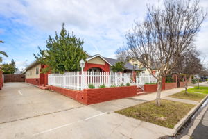 2024-02-07 - 4733 9th Ave, Sacramento, CA 95820 14