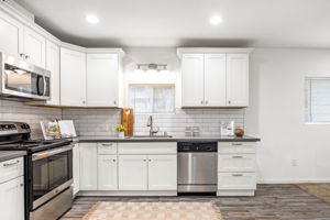 2024-02-07 - 4733 9th Ave, Sacramento, CA 95820 32
