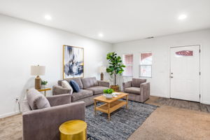 2024-02-07 - 4733 9th Ave, Sacramento, CA 95820 25