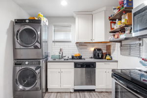 2024-02-07 - 4733 9th Ave, Sacramento, CA 95820 56