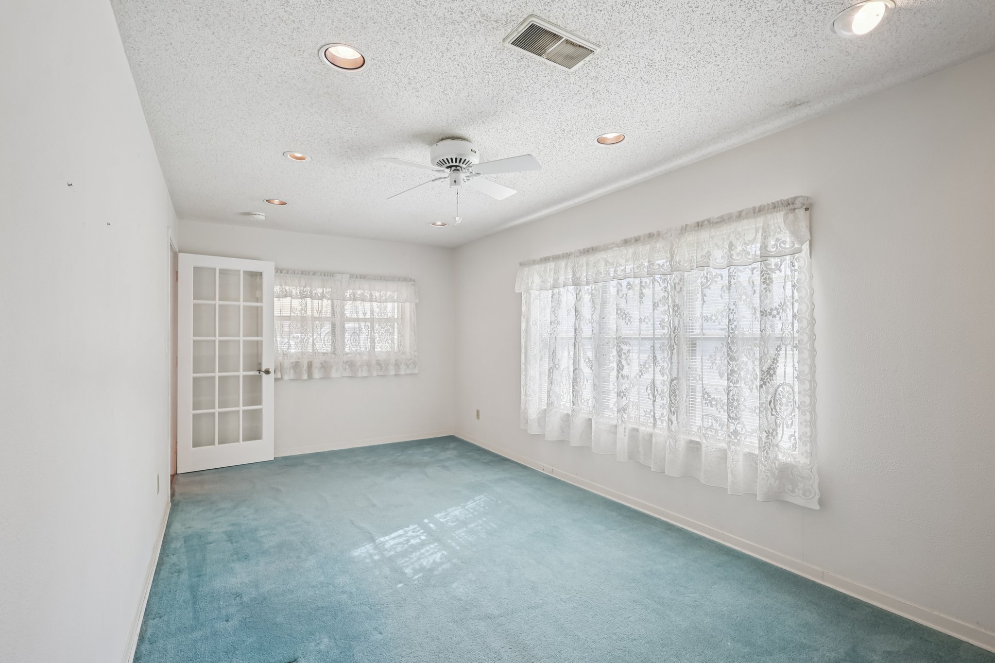 Oleander St-S0611-018.jpg