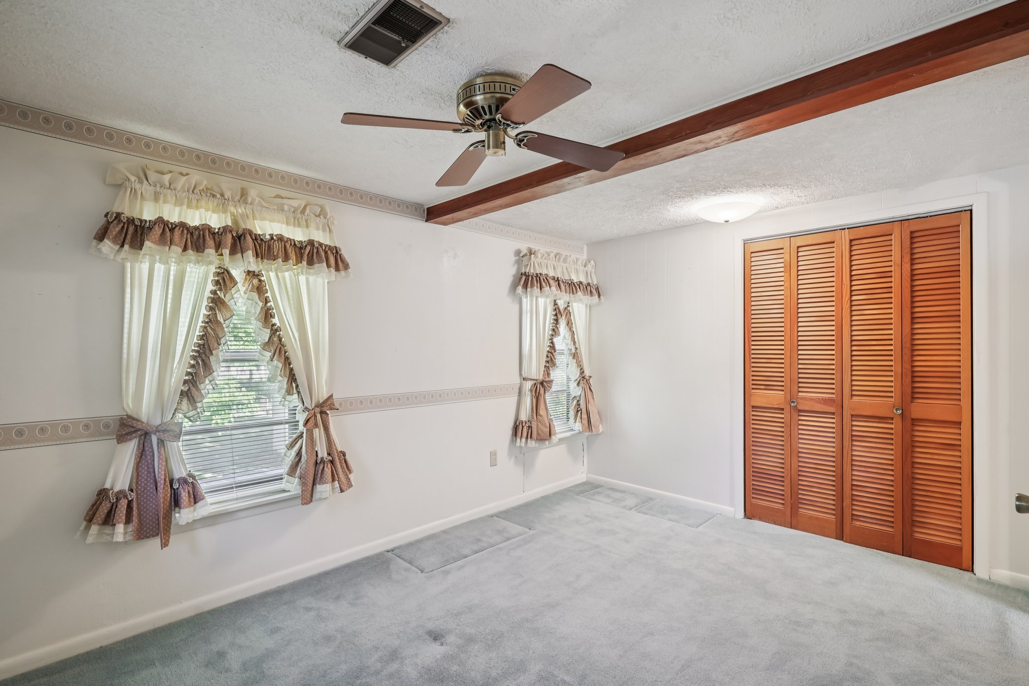 Oleander St-S0611-030.jpg