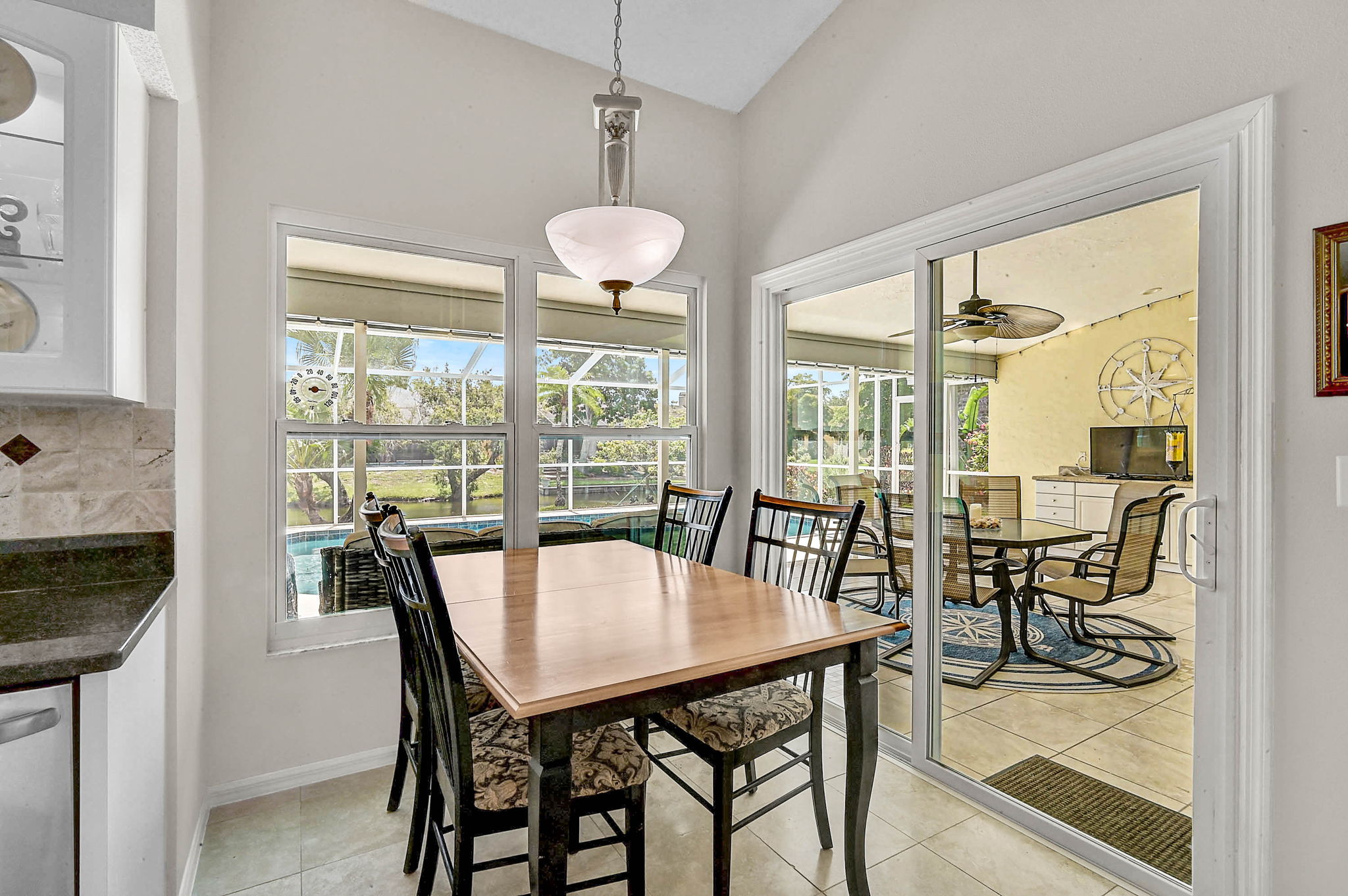 4733 Spring Meadow Ln-12