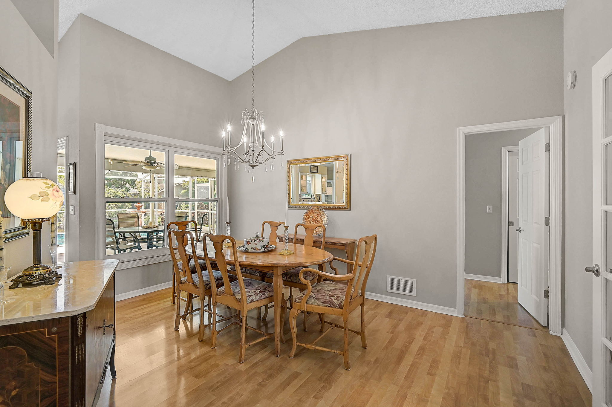 4733 Spring Meadow Ln-21