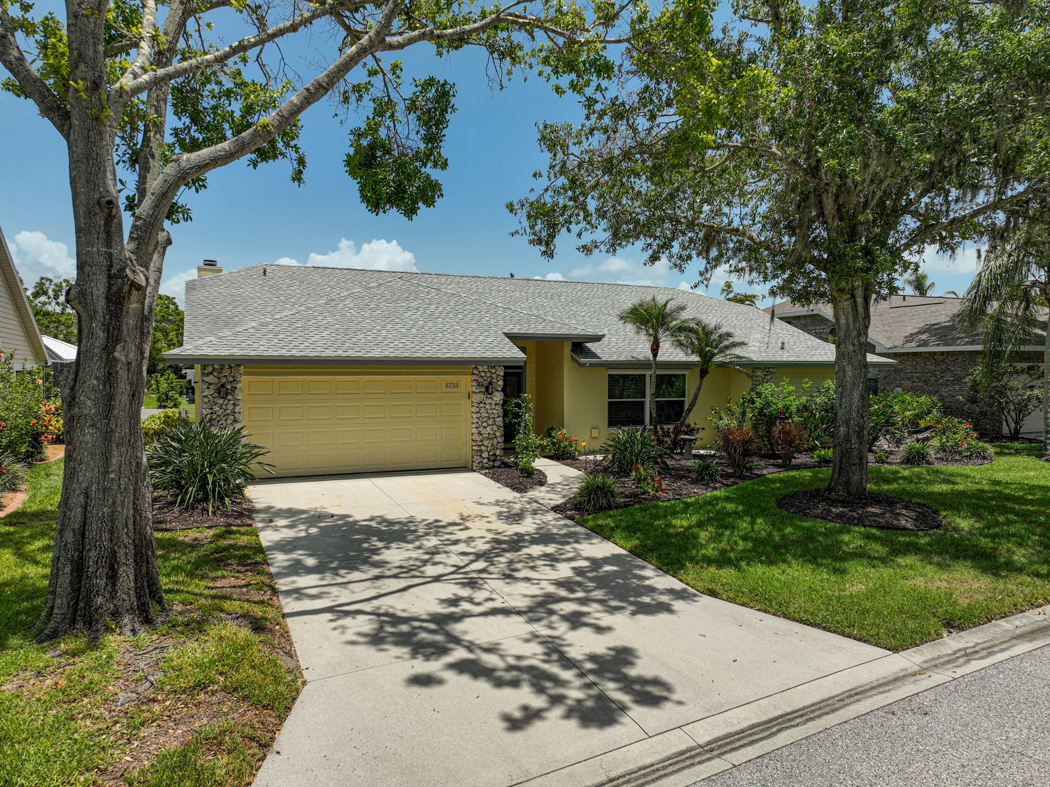 4733 Spring Meadow Ln-43