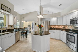 4733 Spring Meadow Ln-6