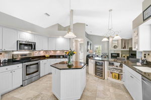 4733 Spring Meadow Ln-9