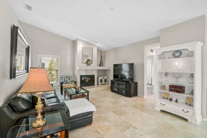 4733 Spring Meadow Ln-13