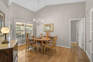 4733 Spring Meadow Ln-21