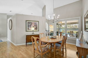 4733 Spring Meadow Ln-22