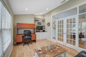 4733 Spring Meadow Ln-25