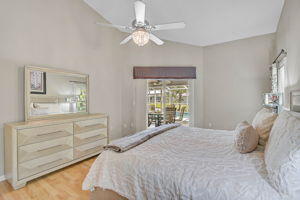 4733 Spring Meadow Ln-27