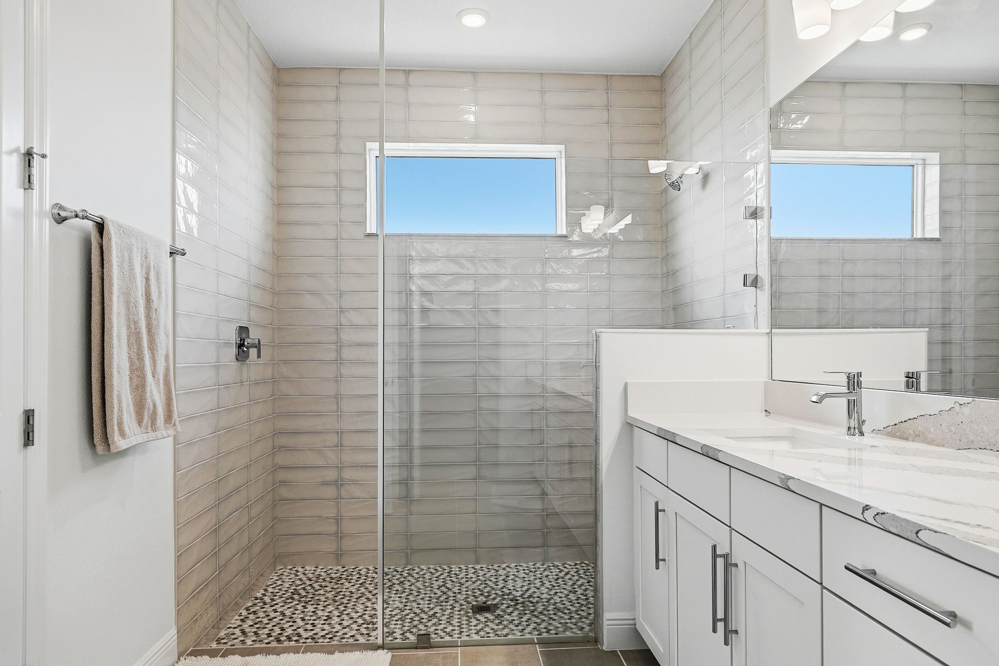  Photo 54