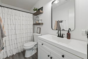  Photo 31