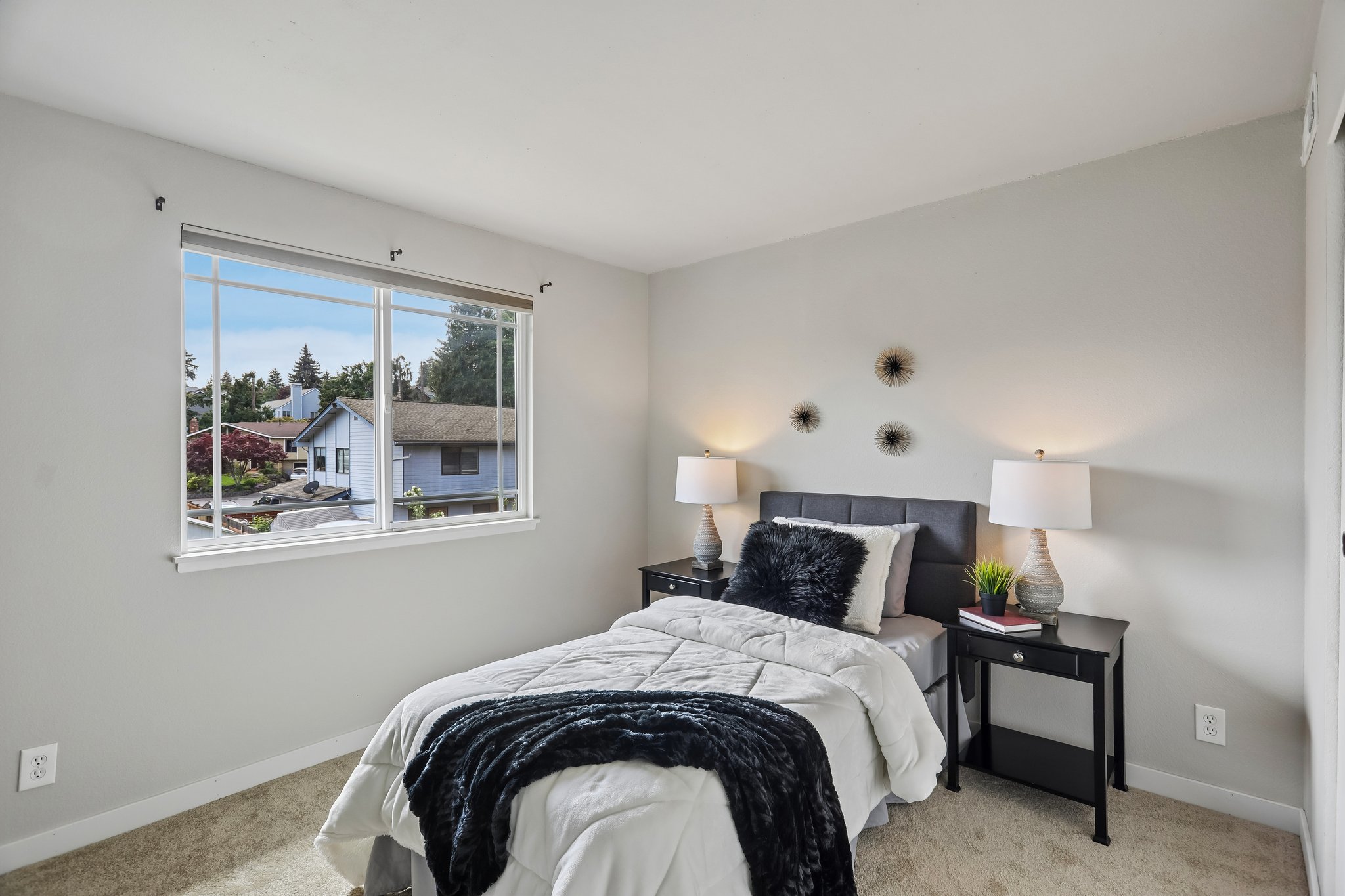 SW 312th Pl-S1005-019.jpg