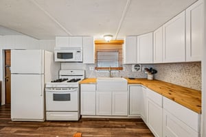 NE Blue Heron Ln-S0904-014.jpg