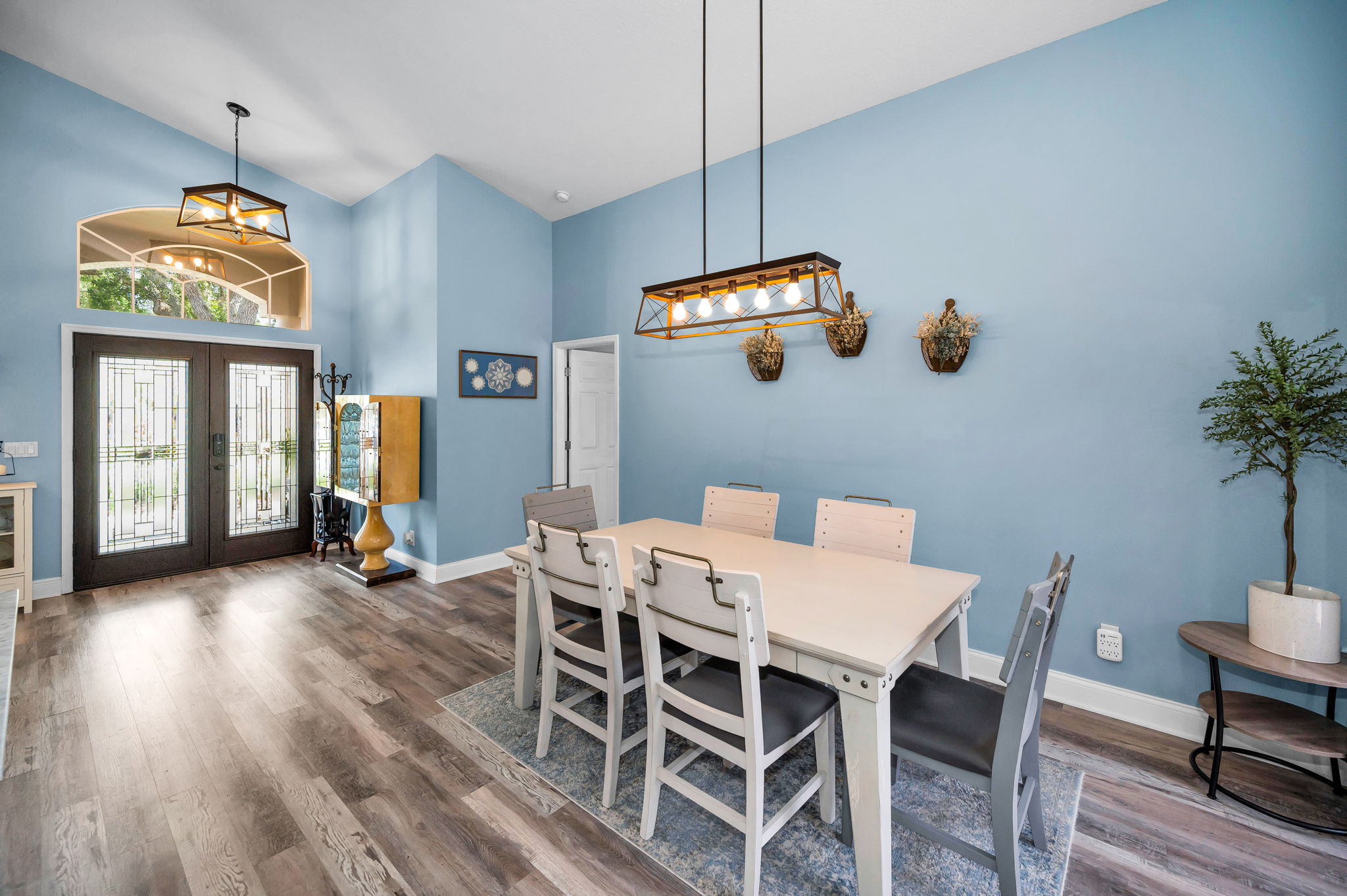 Dining Room2