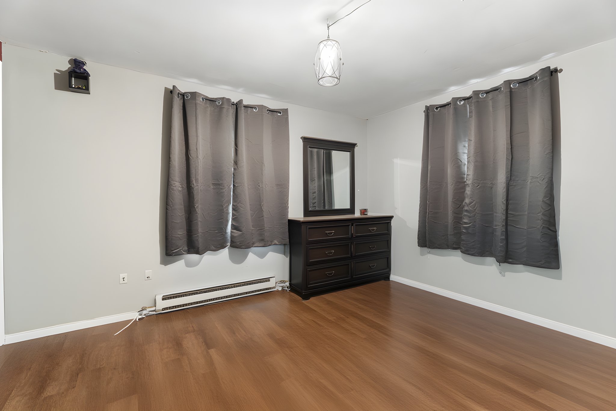 AHM07998 furniture removed.jpeg