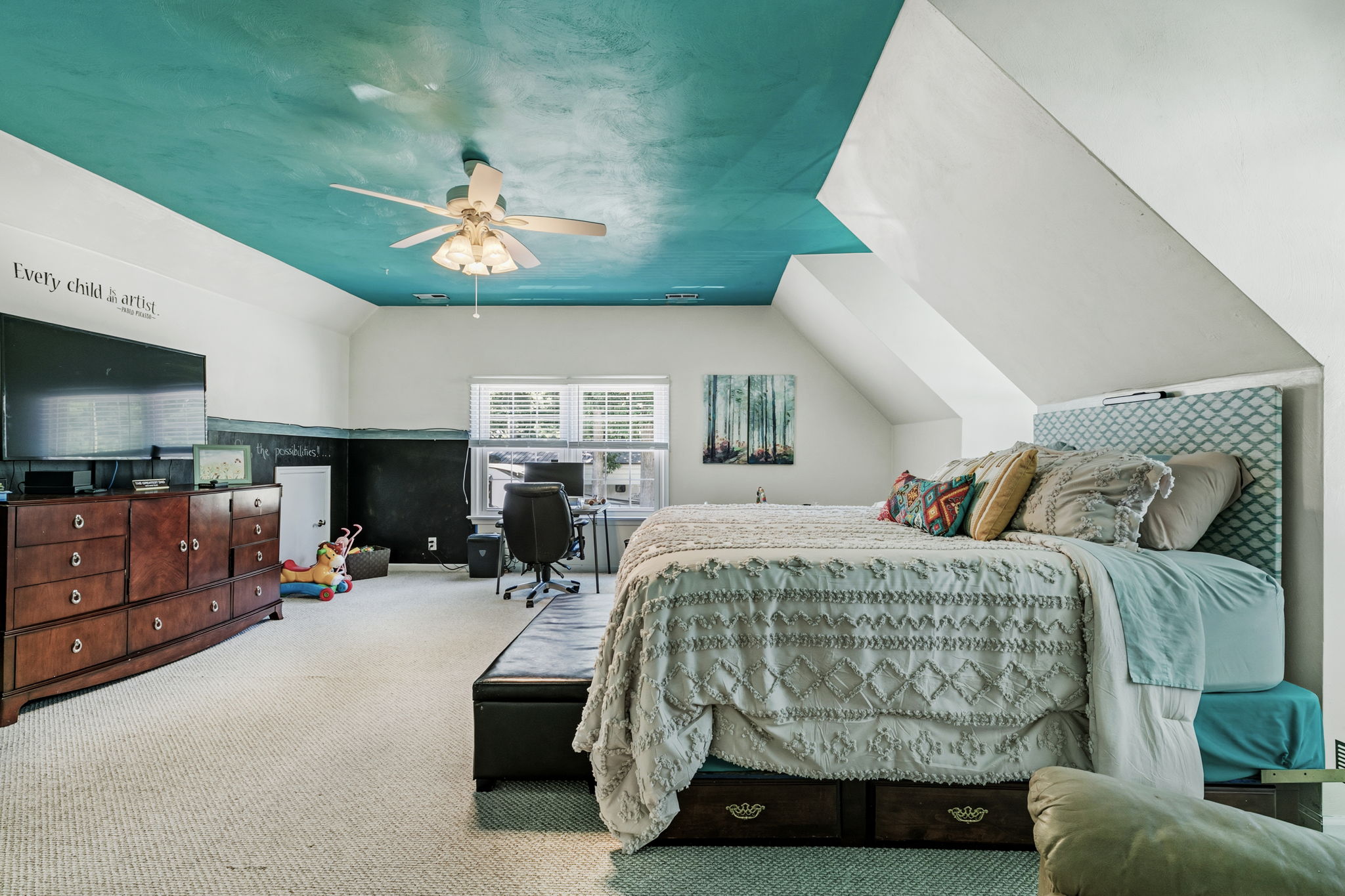  Photo 49