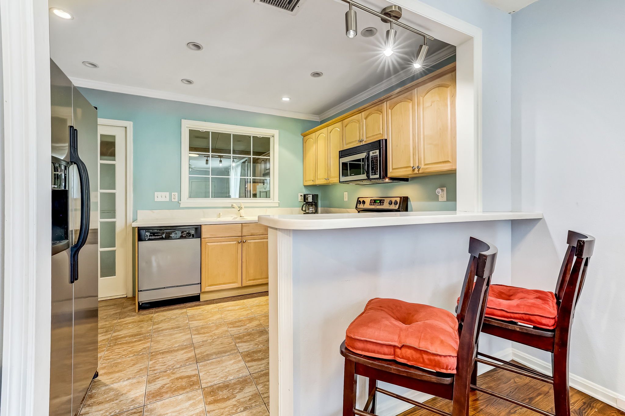 Kitchen/Breakfast Area