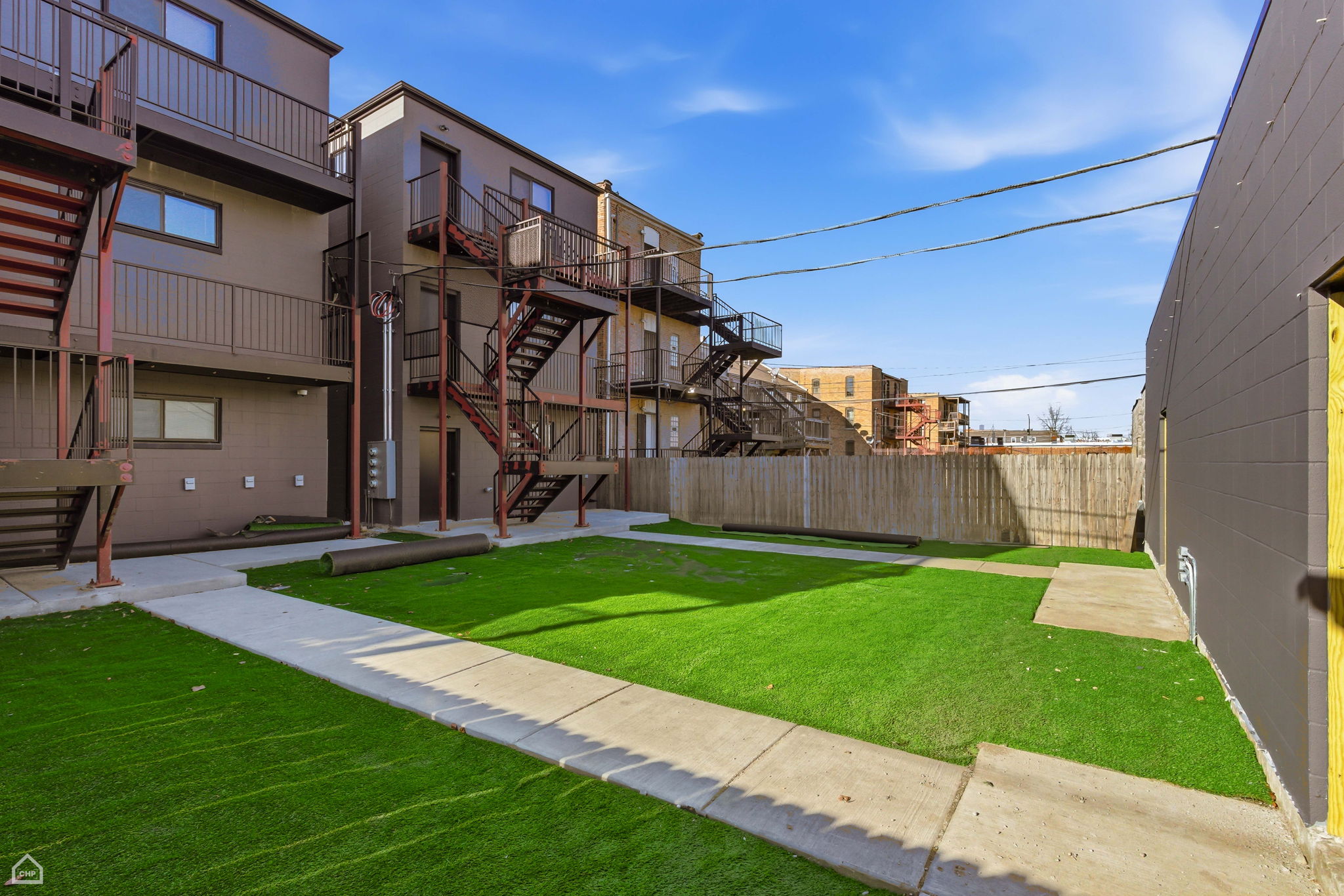 4739 S Indiana 1 - Biazar_CHP2026_011