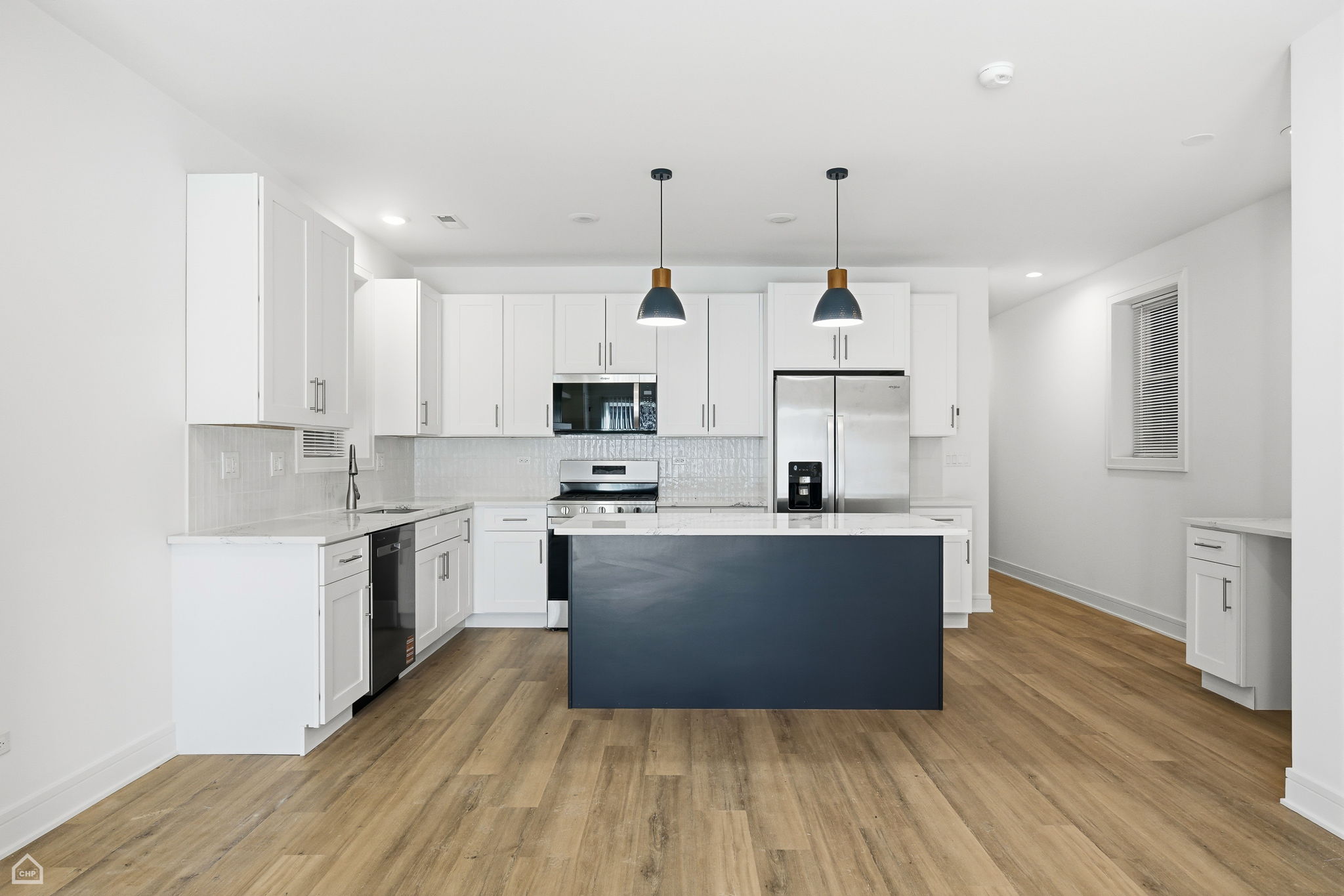 4739 S Indiana 1 - Biazar_CHP2026_013