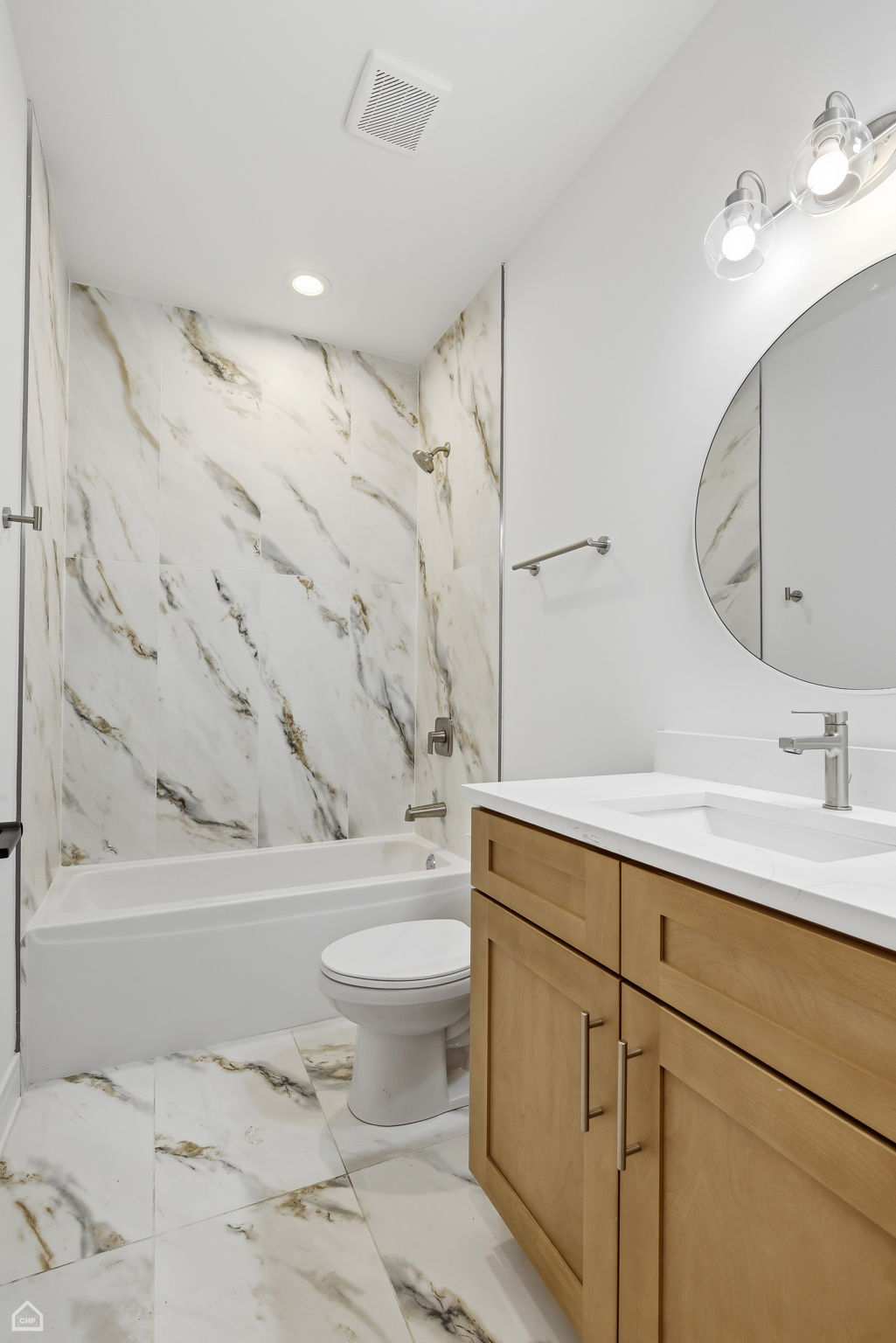 4739 S Indiana 1 - Biazar_CHP2026_018