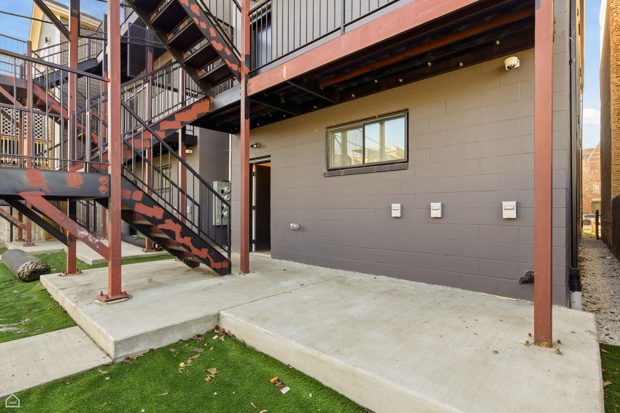 4739 S Indiana 1 - Biazar_CHP2026_025