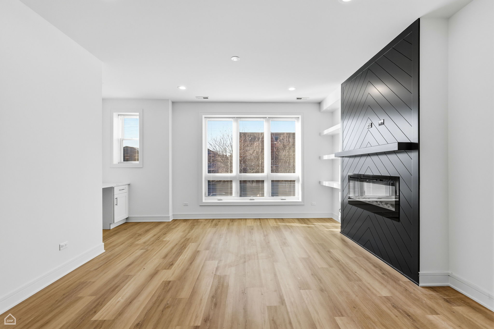 4739 S Indiana 2 - Biazar_CHP2026_001