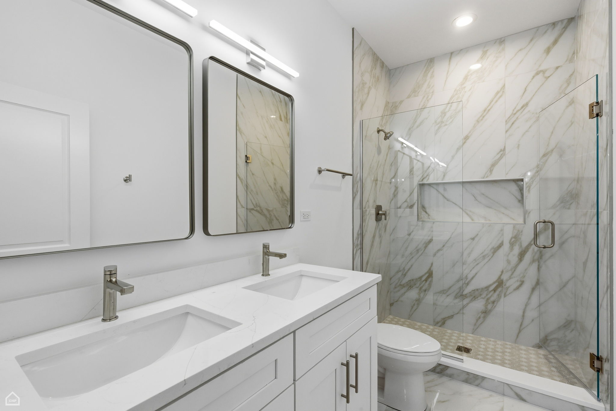 4739 S Indiana 2 - Biazar_CHP2026_009