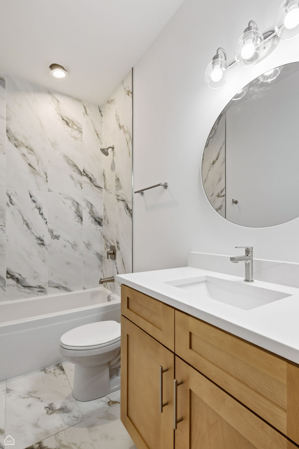 4739 S Indiana 2 - Biazar_CHP2026_012