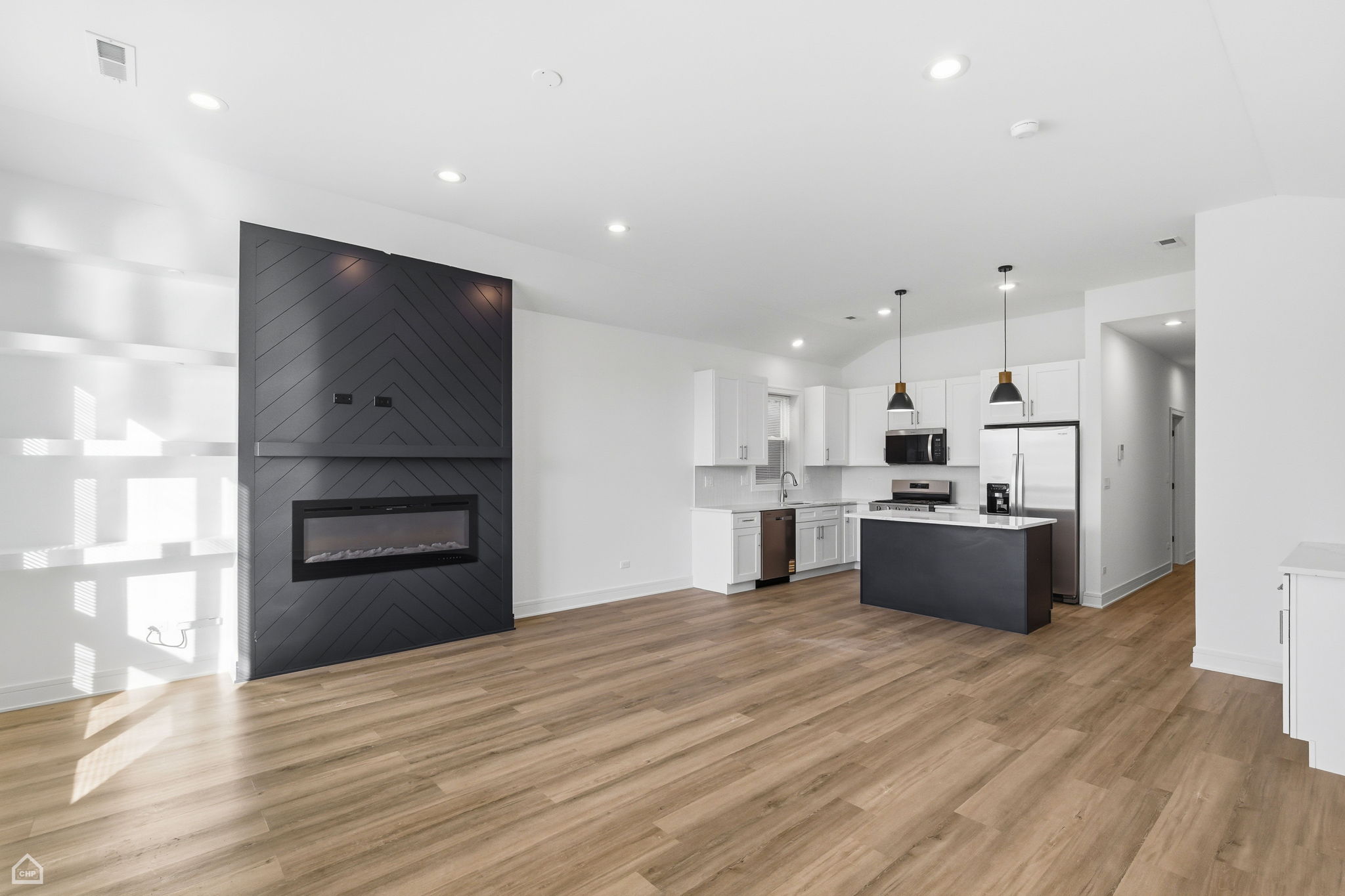 4739 S Indiana 3 - Biazar_CHP2026_001