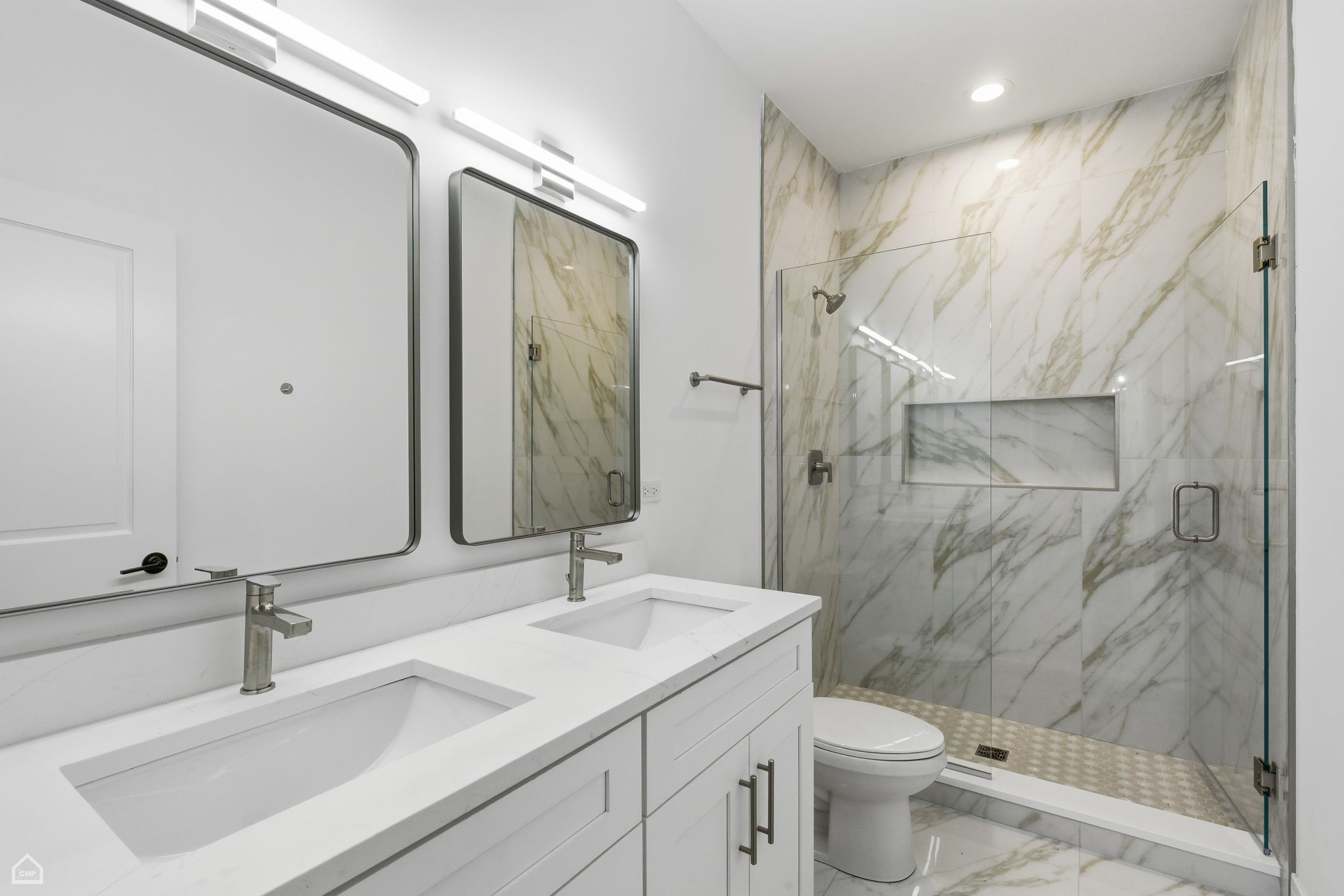 4739 S Indiana 3 - Biazar_CHP2026_011