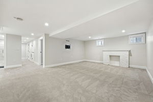  Photo 44