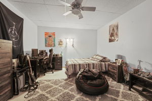  Photo 37