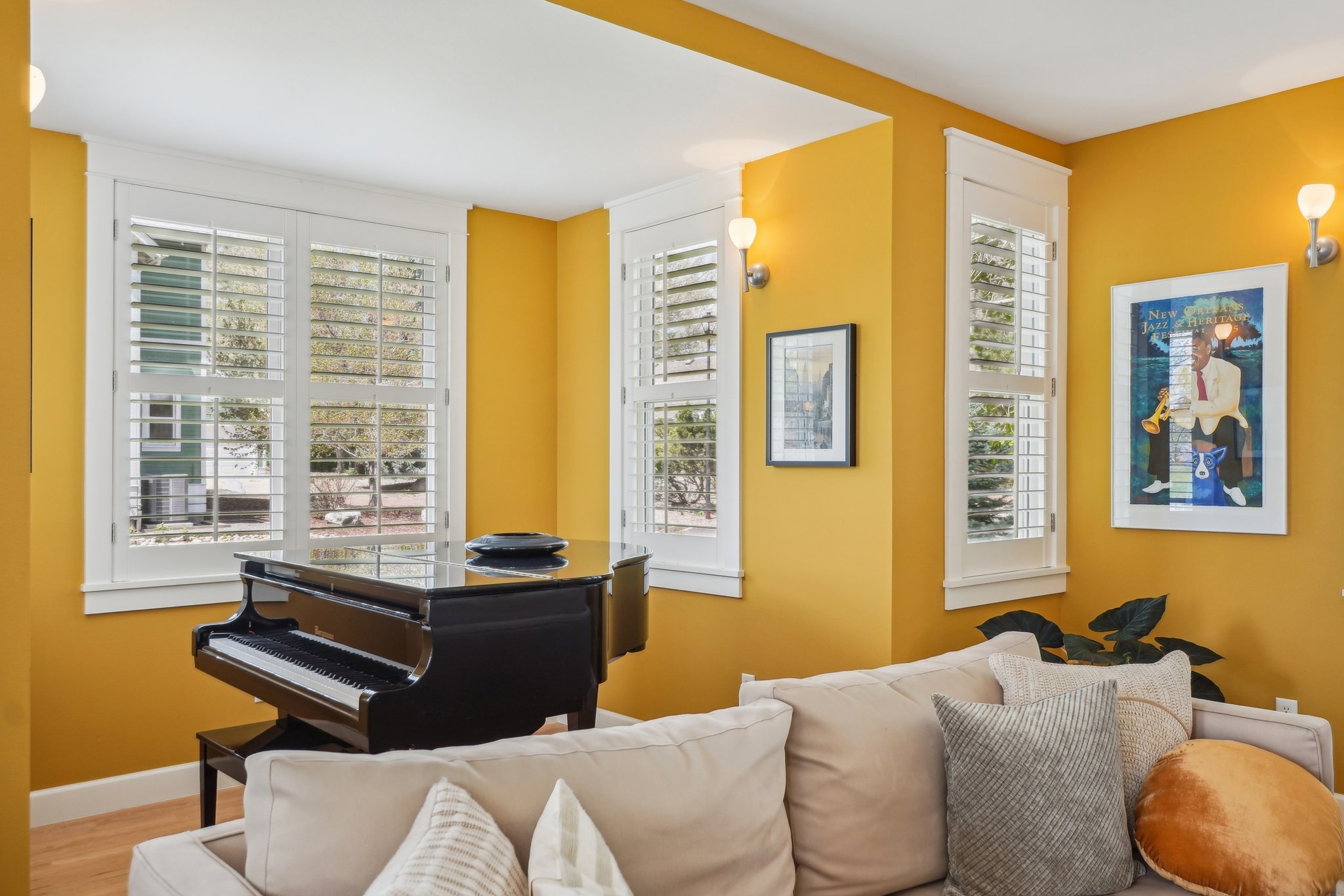 W Spruce St-0105-009.jpg
