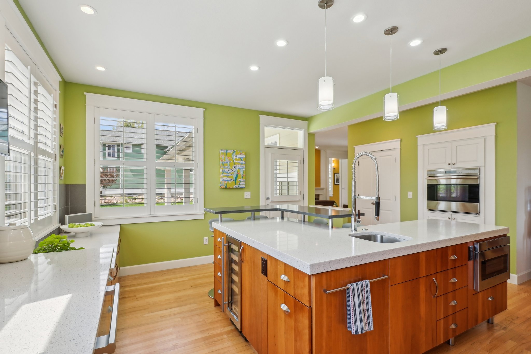 W Spruce St-0105-020.jpg