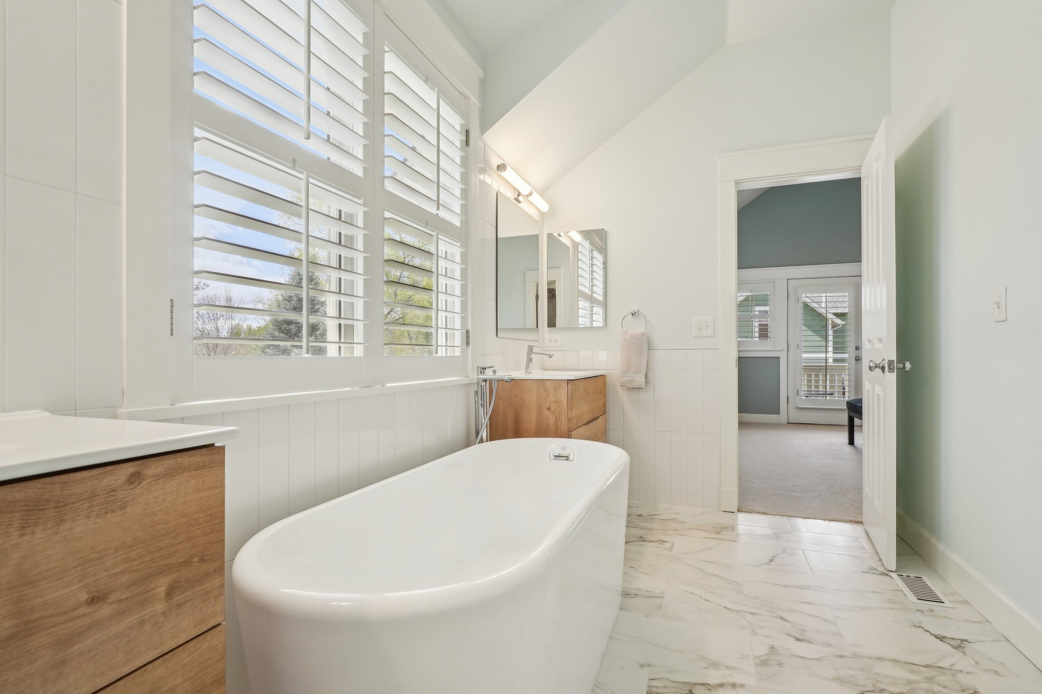 W Spruce St-0105-032.jpg